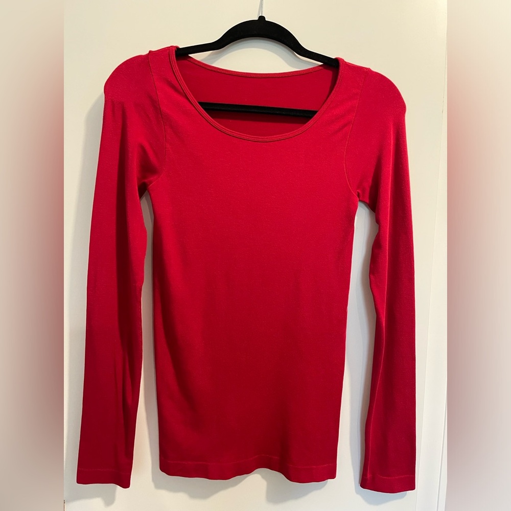 Fitted Red shirt with Long Sleeves